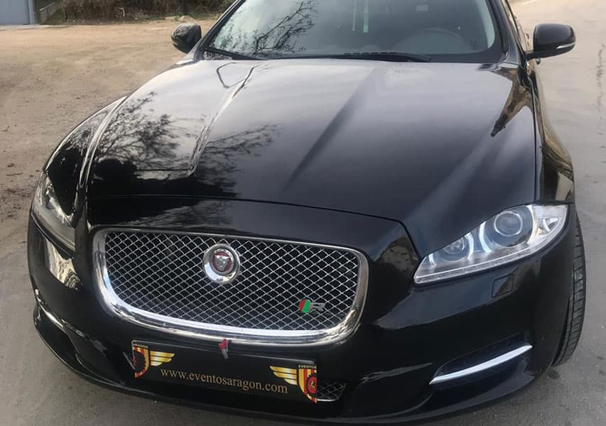 Jaguar XJ Negro