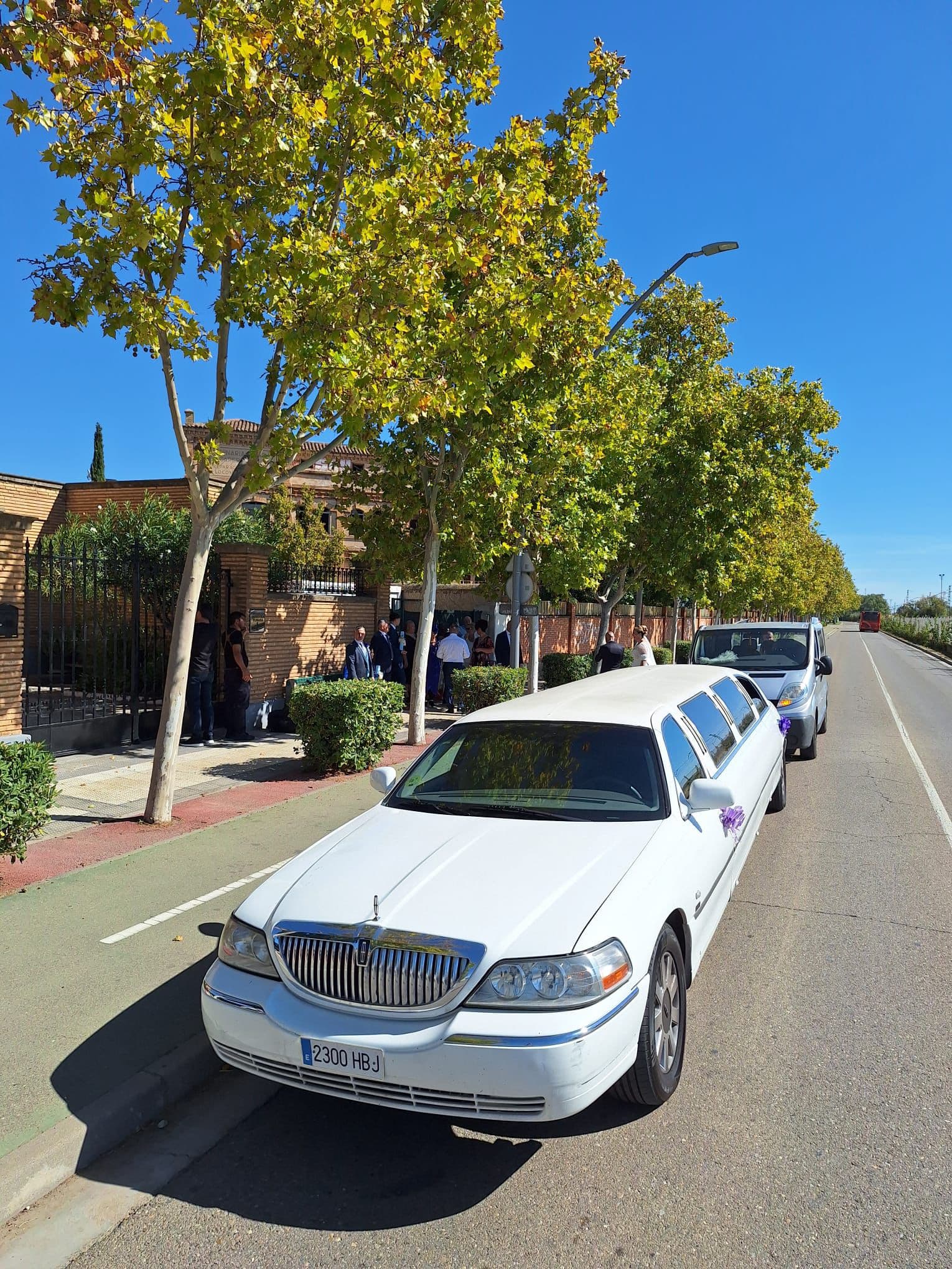 Limusina Lincoln Blanca