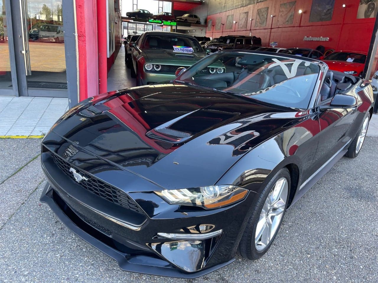 FORD Mustang 2.3 EcoBoost 214kW Mustang Convertible