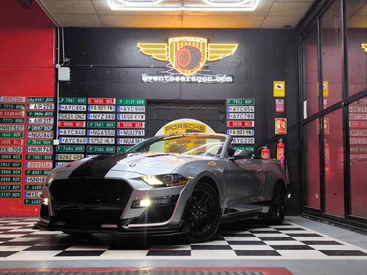 FORD Mustang 2.3 EcoBoost 214kW Mustang Convertible